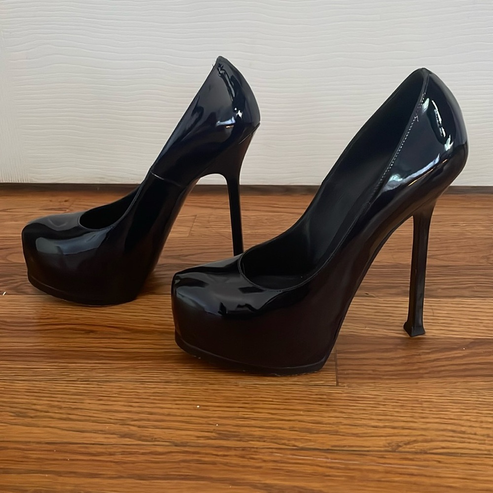 YSL Yves Saint Laurent tribtoo pump heels patent leather navy 36
